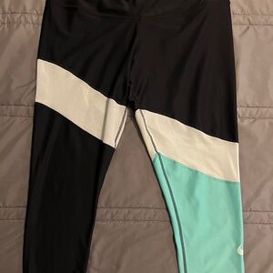 Nike Women’s Colorblock Leggings